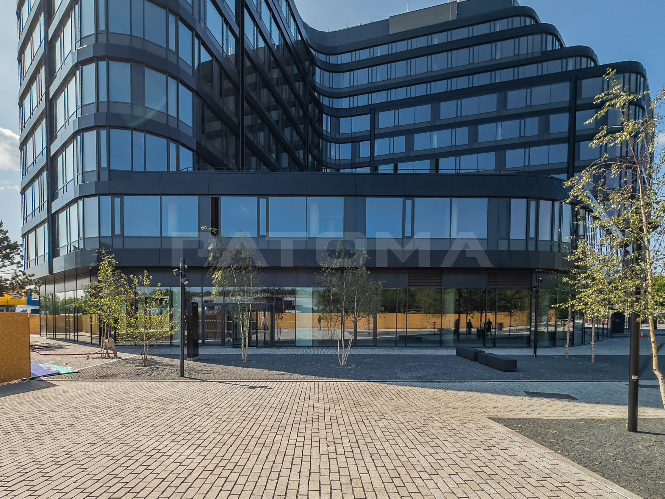 Pronájem obchodních prostor 284 m² – fotografie 2