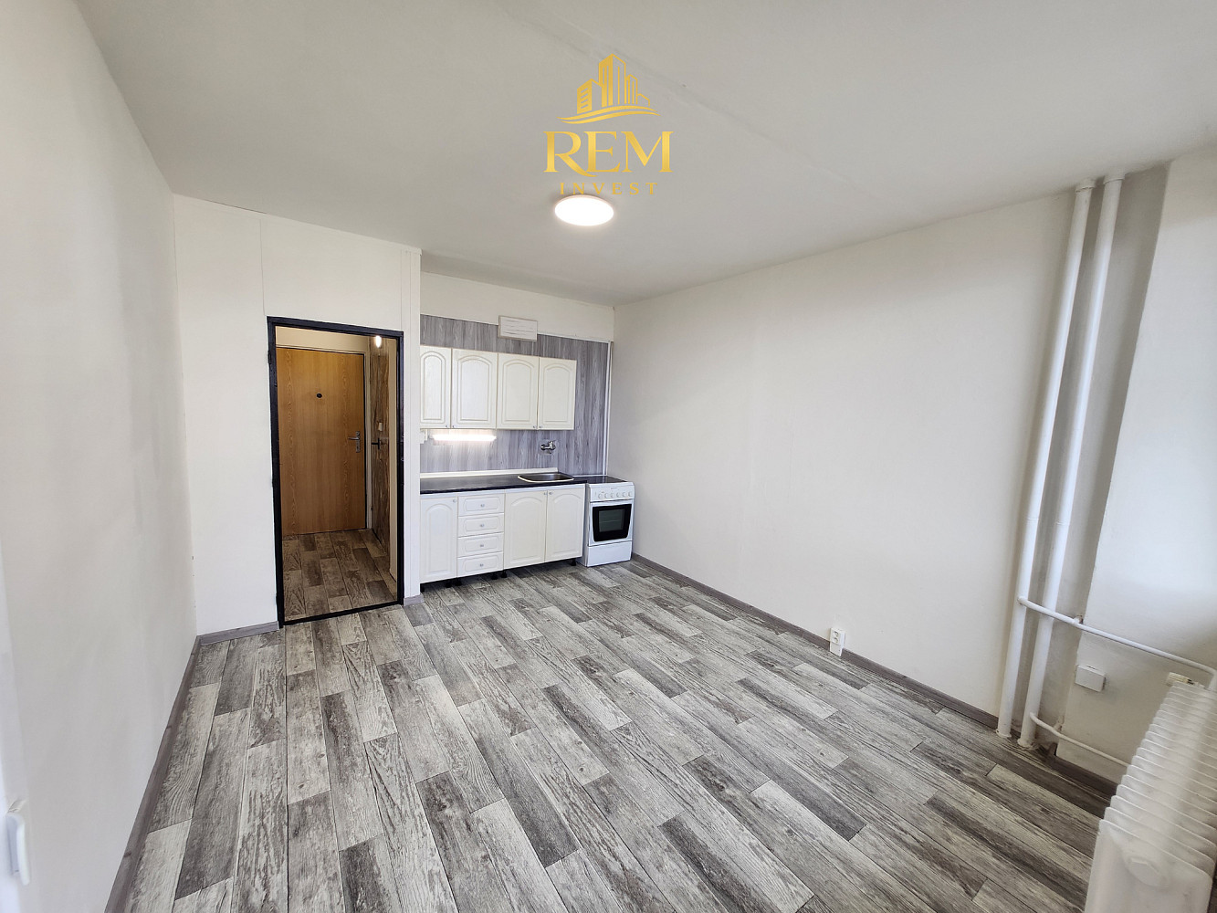 Pronájem bytu 1+kk 24 m² — photo 2