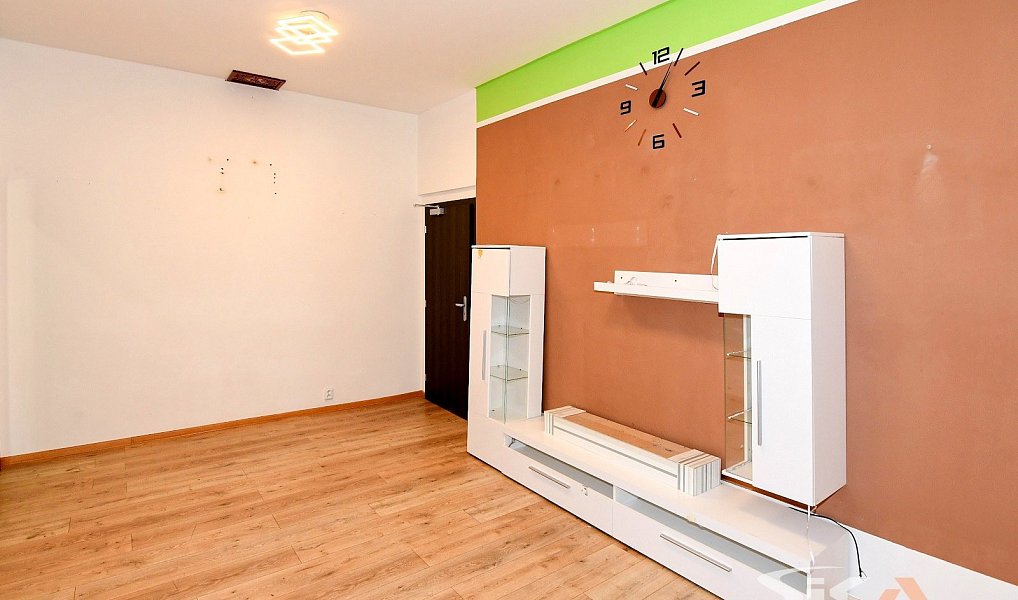 Prodej bytu 3+1 70 m², Louny – náhled fotky 2