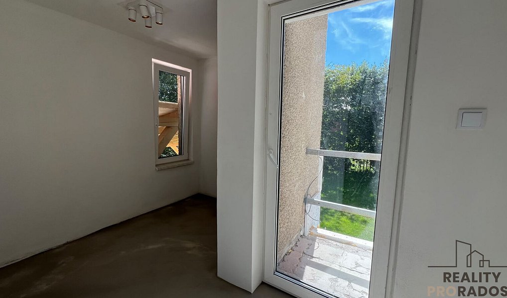 Prodej domu 197 m² s pozemkem 1 500 m², Hrádek – náhled fotky 19