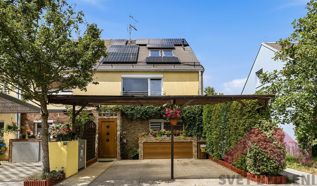 Prodej domu 160 m² s pozemkem 210 m², Nupaky – náhled fotky 24