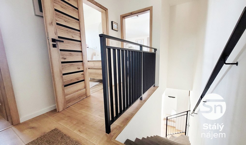 Pronájem bytu 3+kk 78 m², Svinaře – náhled fotky 10
