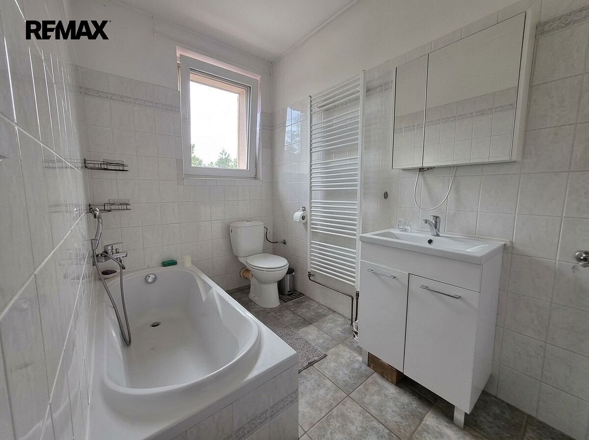 Prodej domu 260 m² s pozemkem 572 m² – fotografie 5