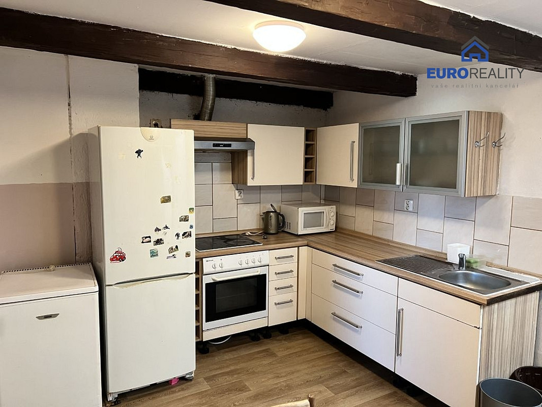 Pronájem bytu 3+1 75 m² – fotografie 3