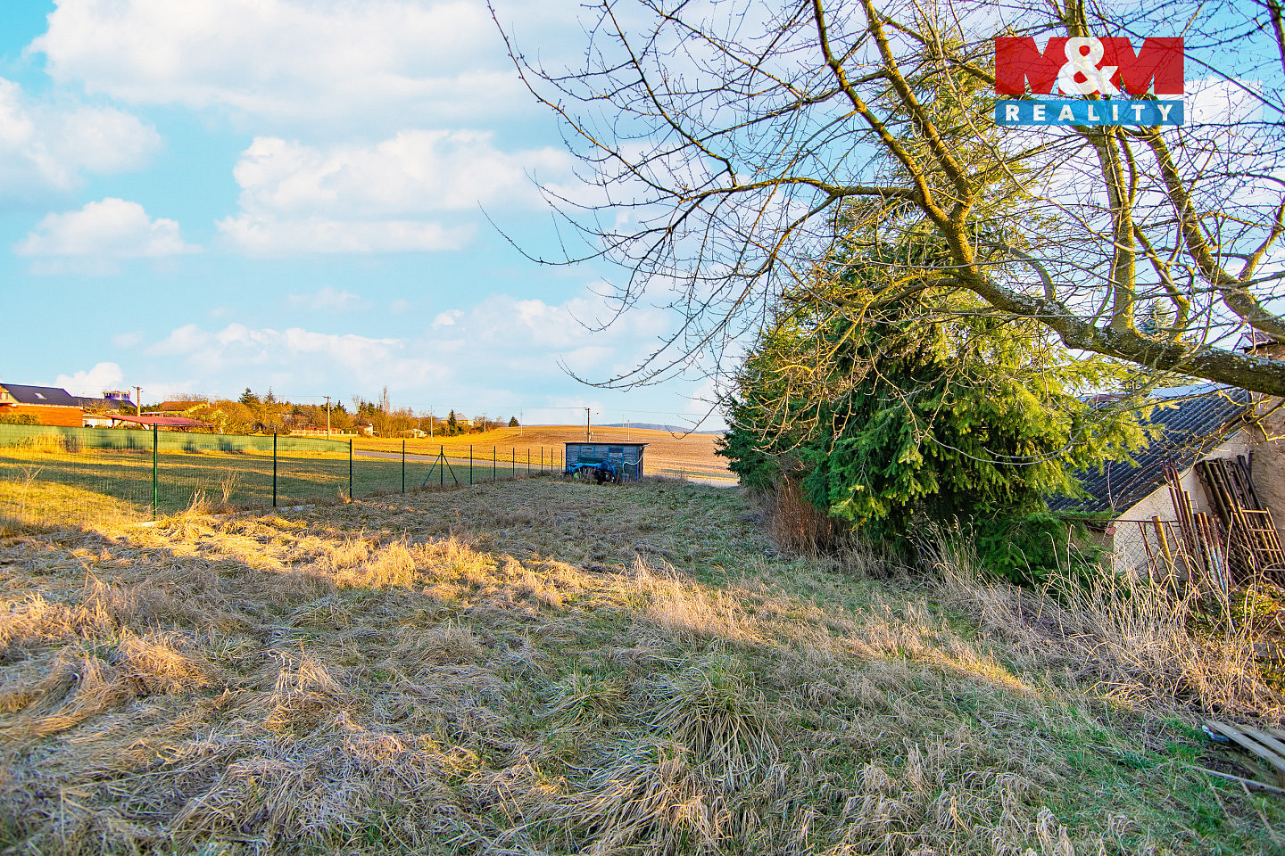 Prodej stavebního pozemku 733 m² – pohled 6