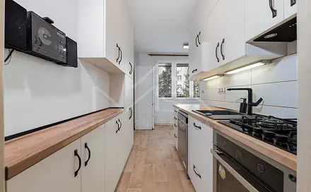 Prodej bytu 3+1 67 m², Hrádecká, Plzeň - Doubravka