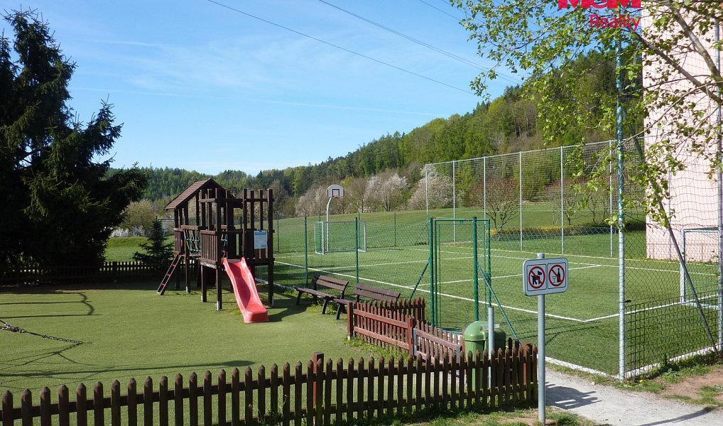 Prodej bytu 3+1 71 m², Náchod – náhled fotky 22
