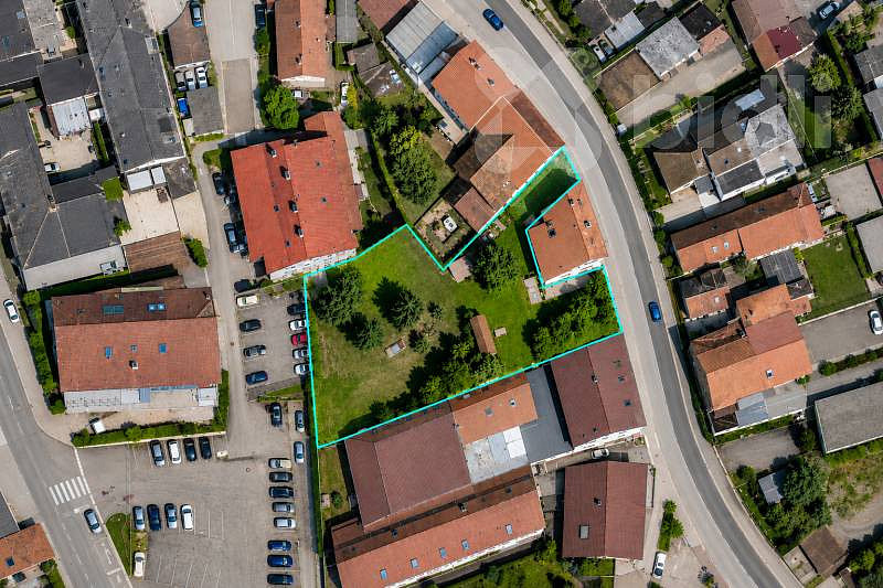 Prodej stavebního pozemku 708 m² – fotografie 3