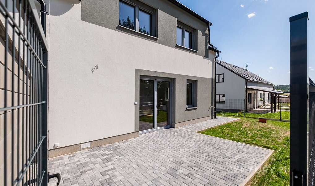 Prodej domu 161 m² s pozemkem 413 m², Homole – náhled fotky 9