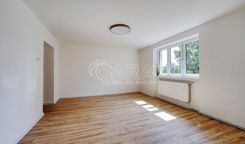 Prodej bytu 3+1 90 m², Vimperk – náhled fotky 3