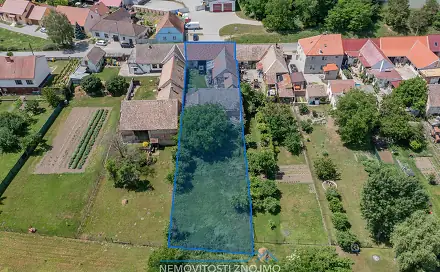 Prodej domu 382 m² s pozemkem 1 154 m², Božice, okres Znojmo