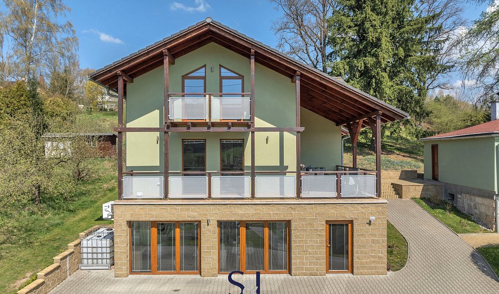 Prodej domu 318 m² s pozemkem 1 117 m², Turnov – náhled fotky 41