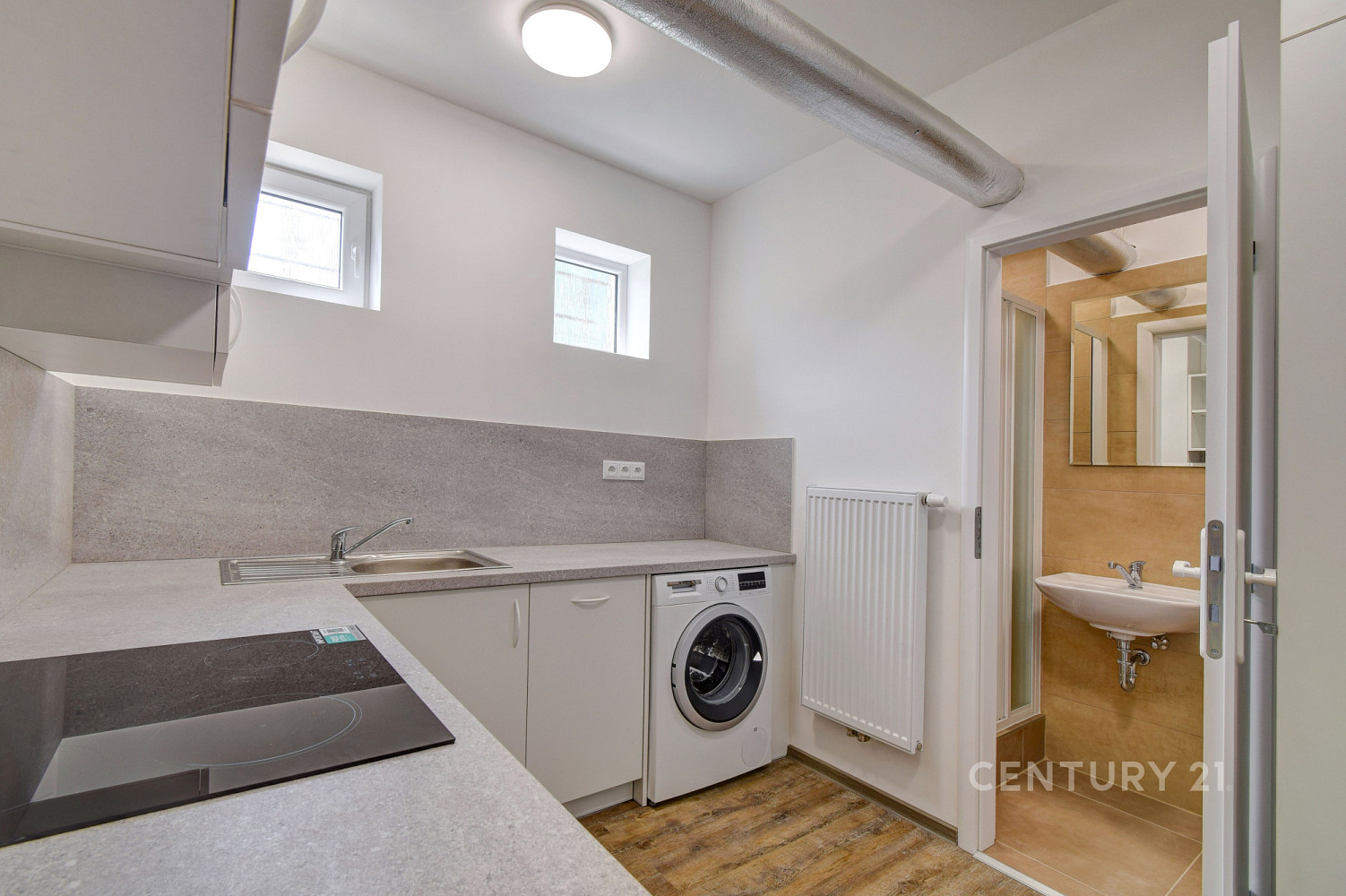 Prodej kanceláře 39 m² – fotografie 5