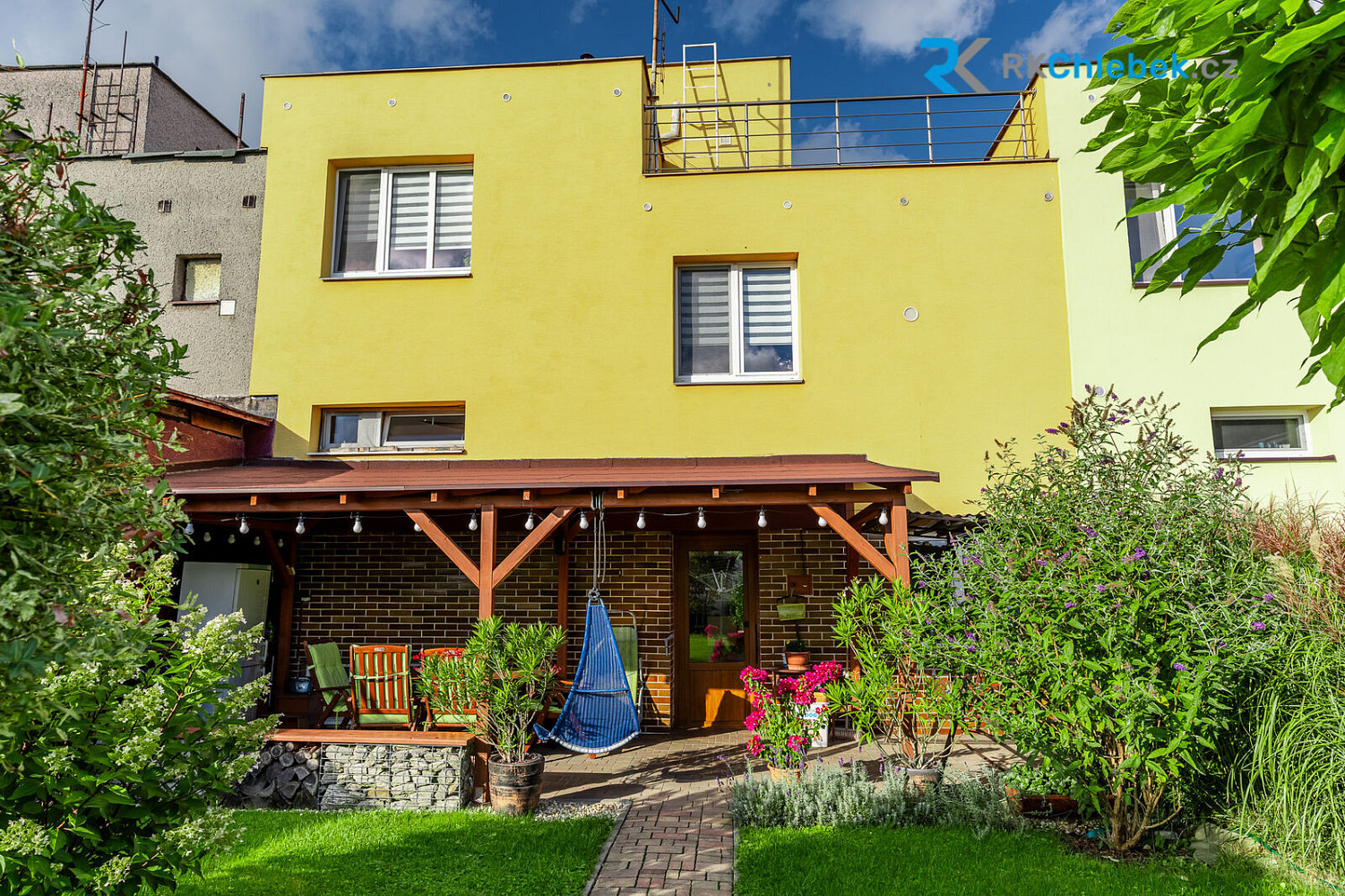 Prodej domu 140 m² s pozemkem 581 m² – fotografie 2