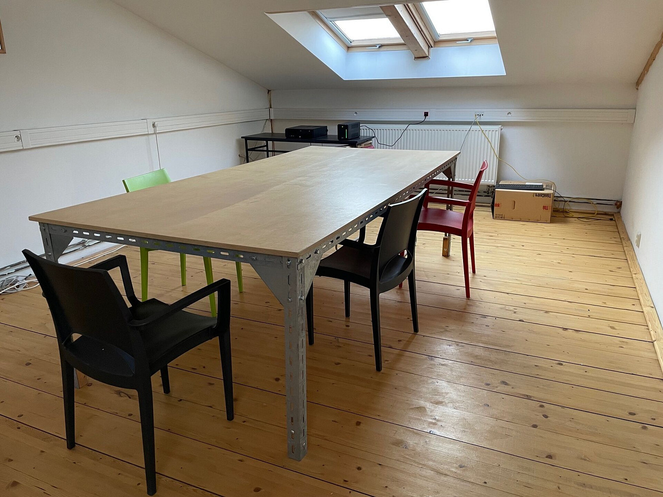 Pronájem obchodních prostor 400 m² – fotografie 2