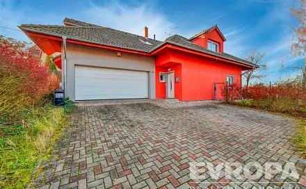 Prodej domu 222 m² s pozemkem 938 m², Loket, okres Sokolov