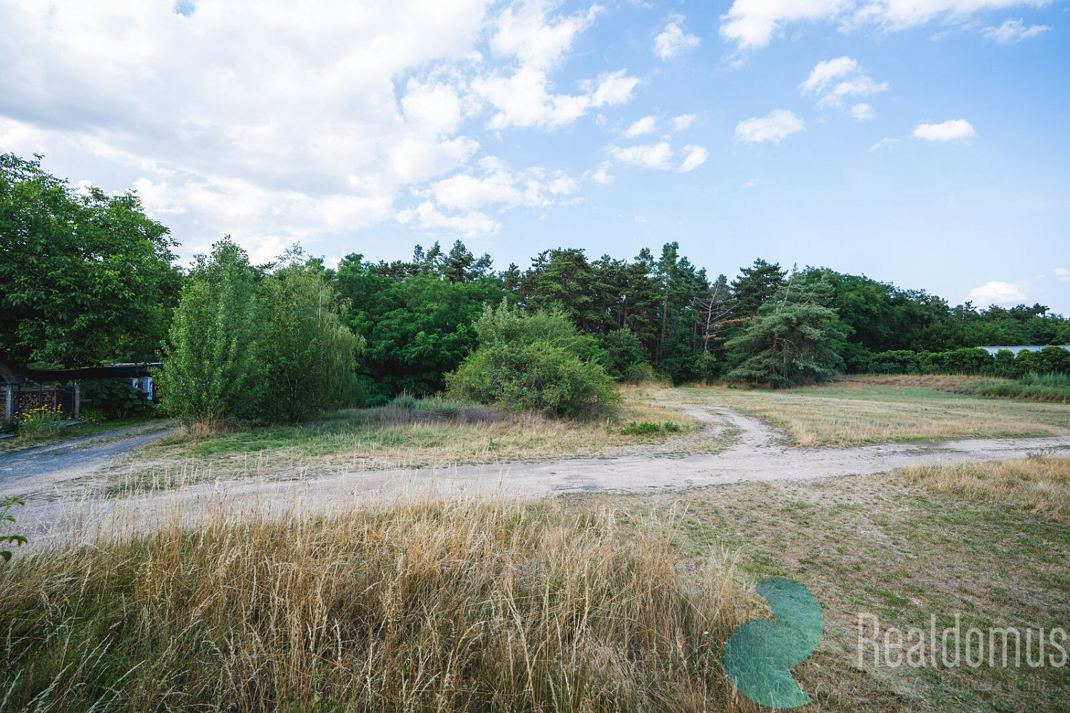 Prodej stavebního pozemku 1 605 m² – fotografie 4