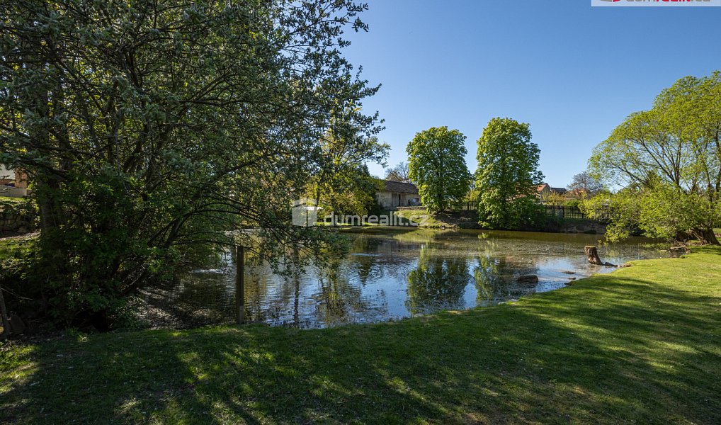 Prodej domu 266 m² s pozemkem 6 387 m², Pyšely – náhled fotky 42