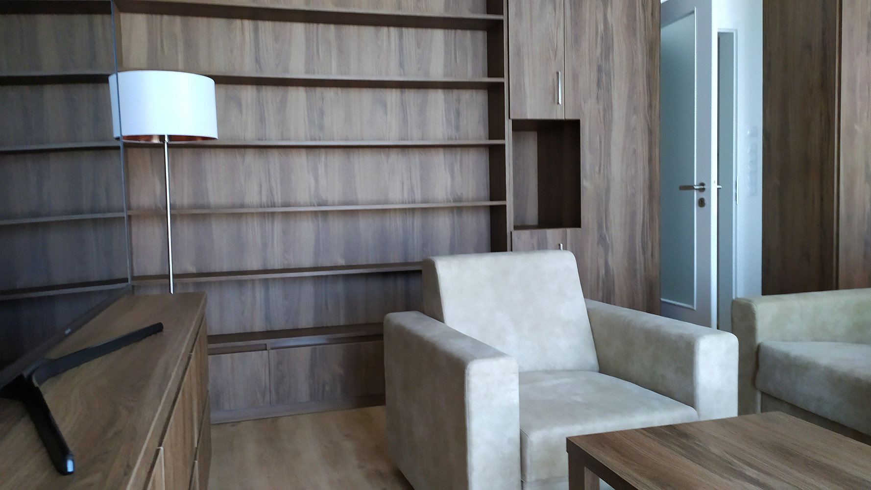 Pronájem bytu 2+kk 70 m² - Widok 4
