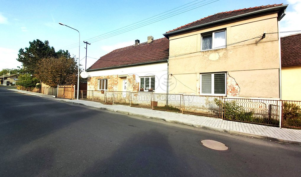 Prodej domu 150 m² s pozemkem 884 m², Kounov – náhled fotky 3