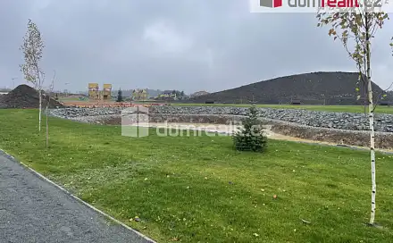 Prodej stavebního pozemku 1 373 m², Trnová, okres Praha-západ