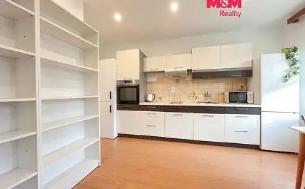 Pronájem bytu 1+1 50 m², Řevničov, okres Rakovník