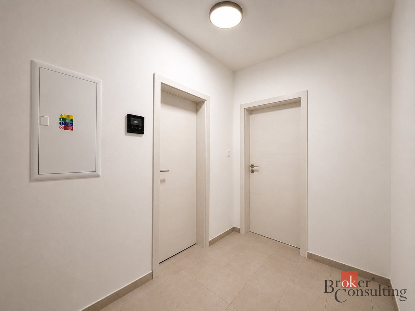 Pronájem bytu 1+kk 37 m² — photo 4