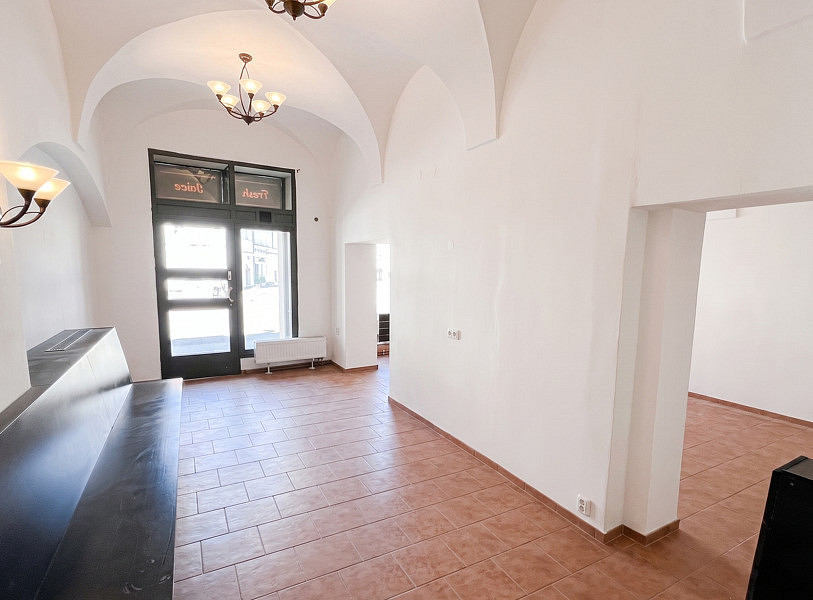 Pronájem obchodních prostor 94 m² – fotografie 3