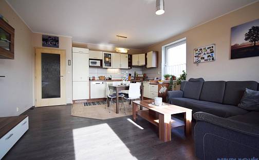 Prodej bytu 3+kk 81 m², Jižní Svahy, Vejprnice, okres Plzeň-sever