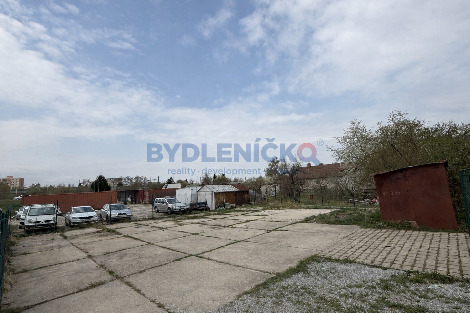 Pronájem komerčního objektu (jiného typu) 357 m²