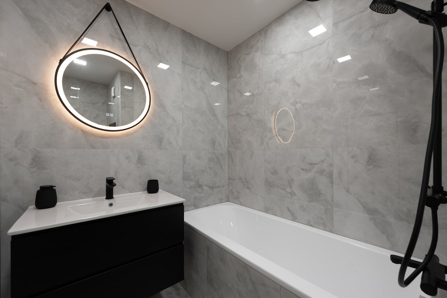 Prodej bytu 2+1 42 m² — photo 3