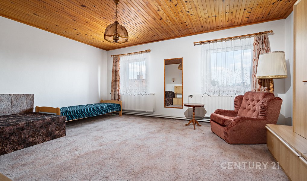 Prodej domu 193 m² s pozemkem 772 m², Plzeň – náhled fotky 3