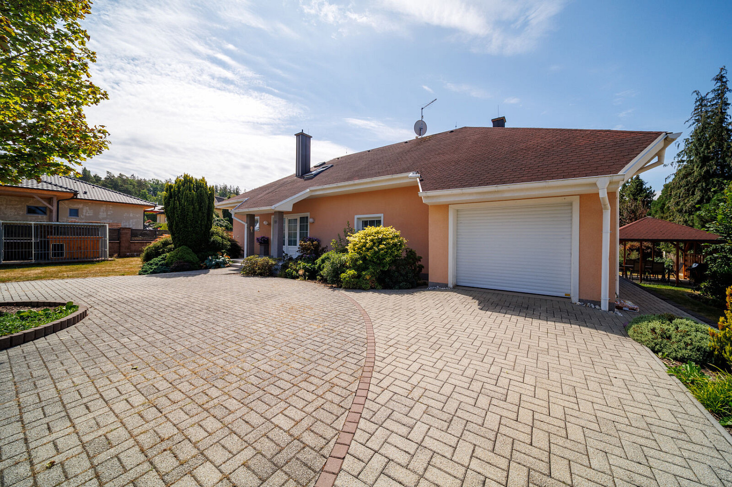 Prodej domu 300 m² s pozemkem 1 491 m² – fotografie 3
