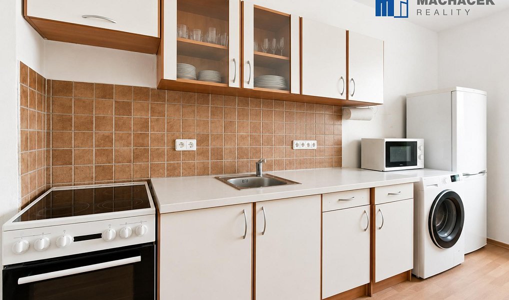 Prodej domu 350 m² s pozemkem 207 m², Dubí – náhled fotky 18