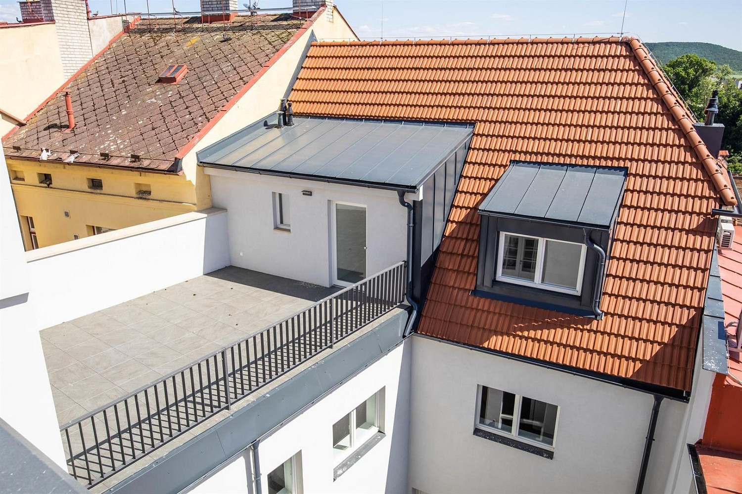 Pronájem bytu 3+kk 98 m²