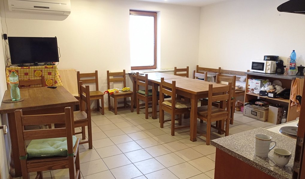 Prodej výrobních prostor 4 954 m², Mikulov – náhled fotky 22