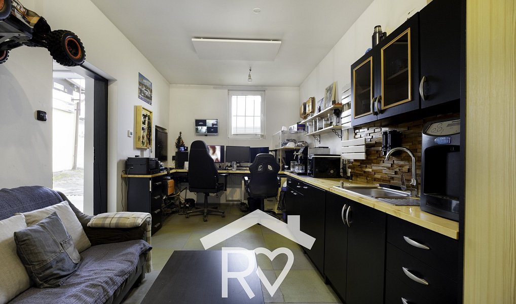 Prodej domu 482 m² s pozemkem 531 m², Opava – náhled fotky 10
