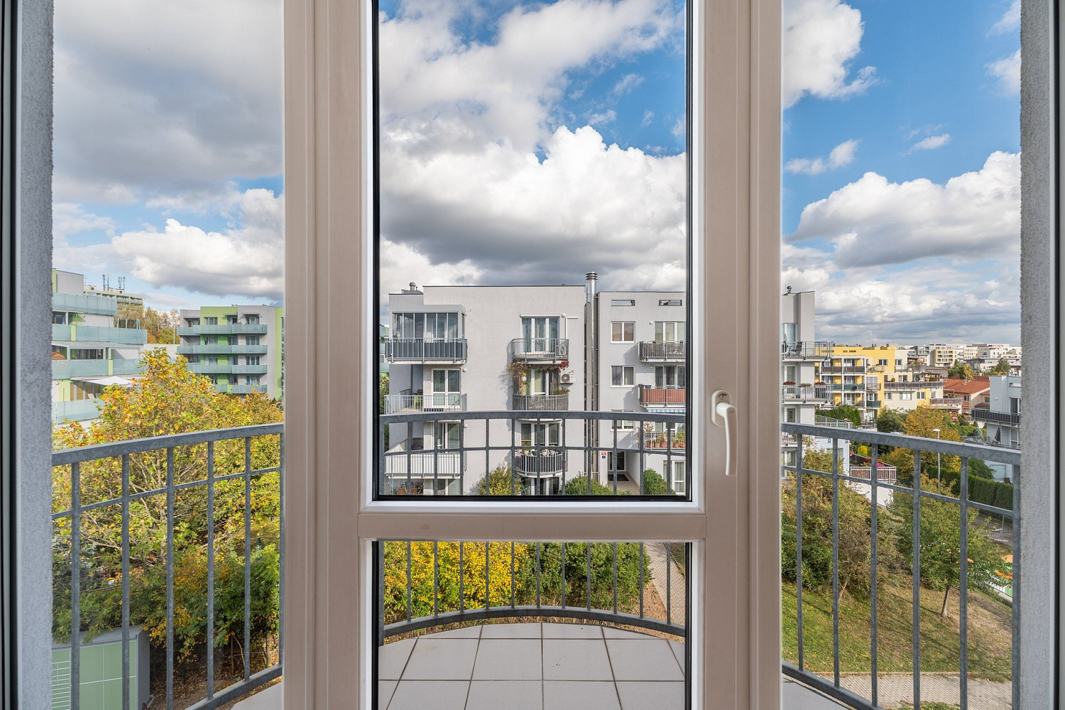 Pronájem bytu 1+kk 42 m²