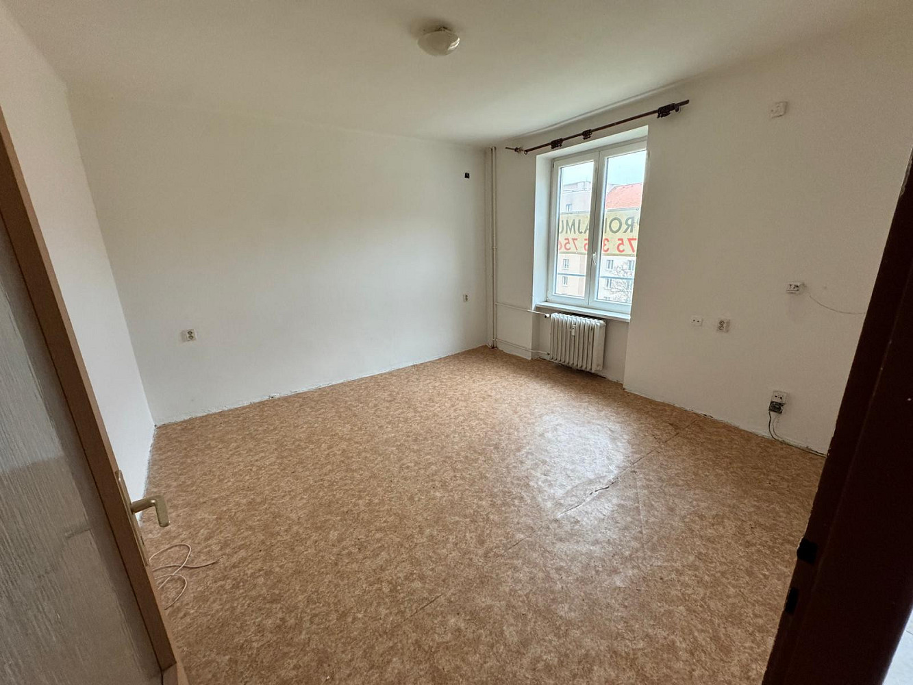 Pronájem bytu 1+1 37 m² – fotografie 3