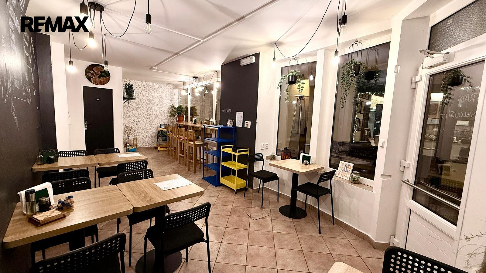 Pronájem restaurace 51 m² — photo 3