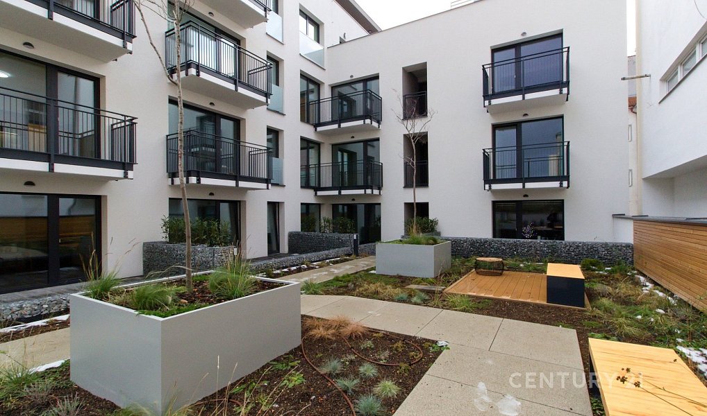 Pronájem bytu 2+kk 61 m², Plzeň – náhled fotky 21