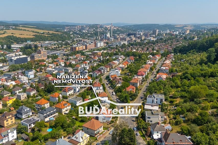 Prodej domu 249 m² s pozemkem 663 m² – fotografie 3