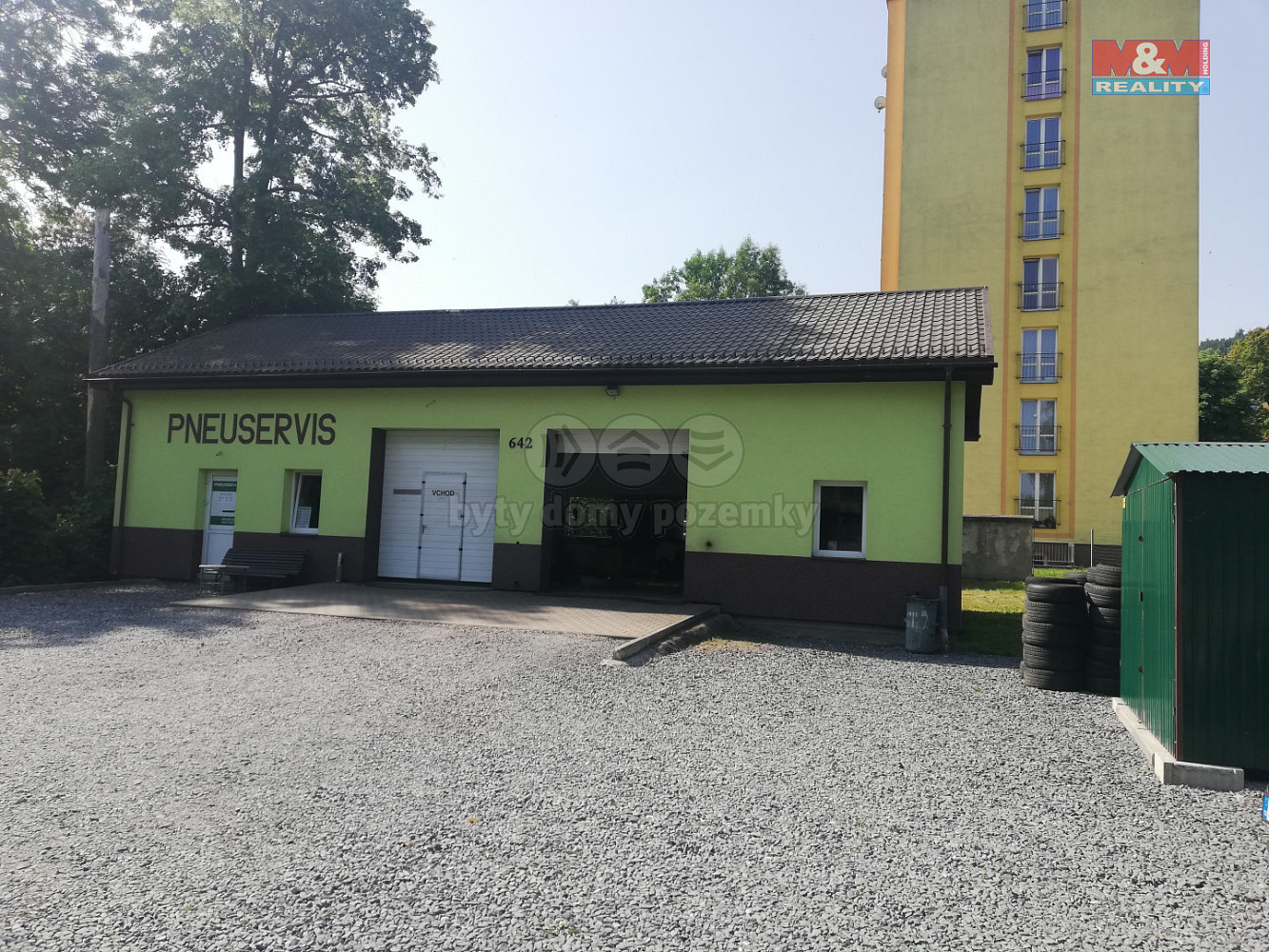 Prodej obchodních prostor 968 m²