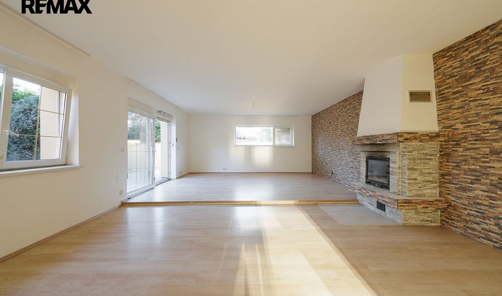 Prodej domu 520 m² s pozemkem 764 m², Roztoky – náhled fotky 10