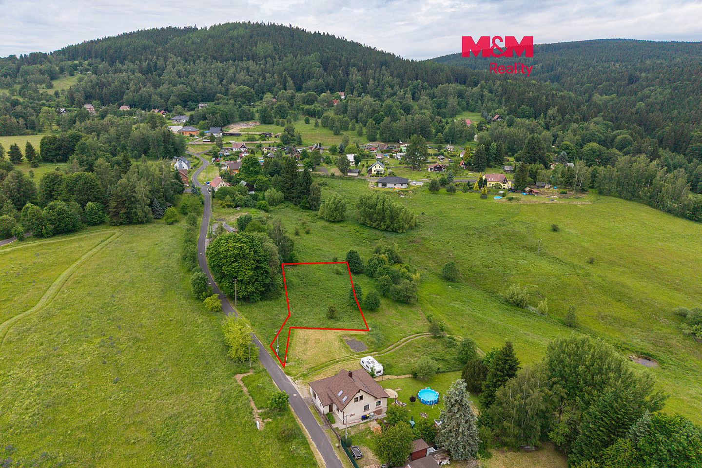 Prodej stavebního pozemku 1 356 m²