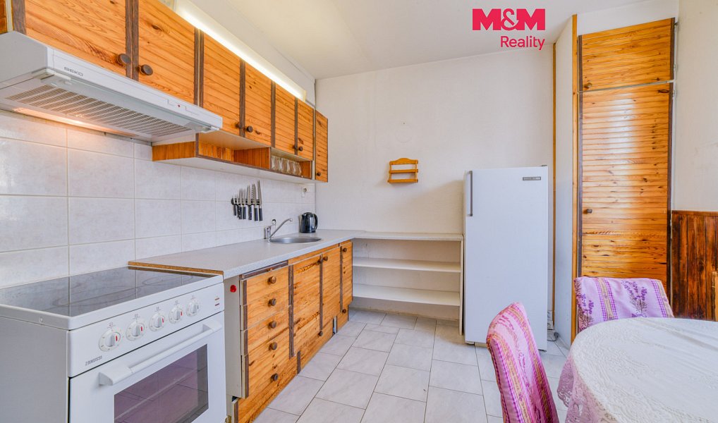 Prodej bytu 2+1, 65 m², Karlovy Vary, Toužim