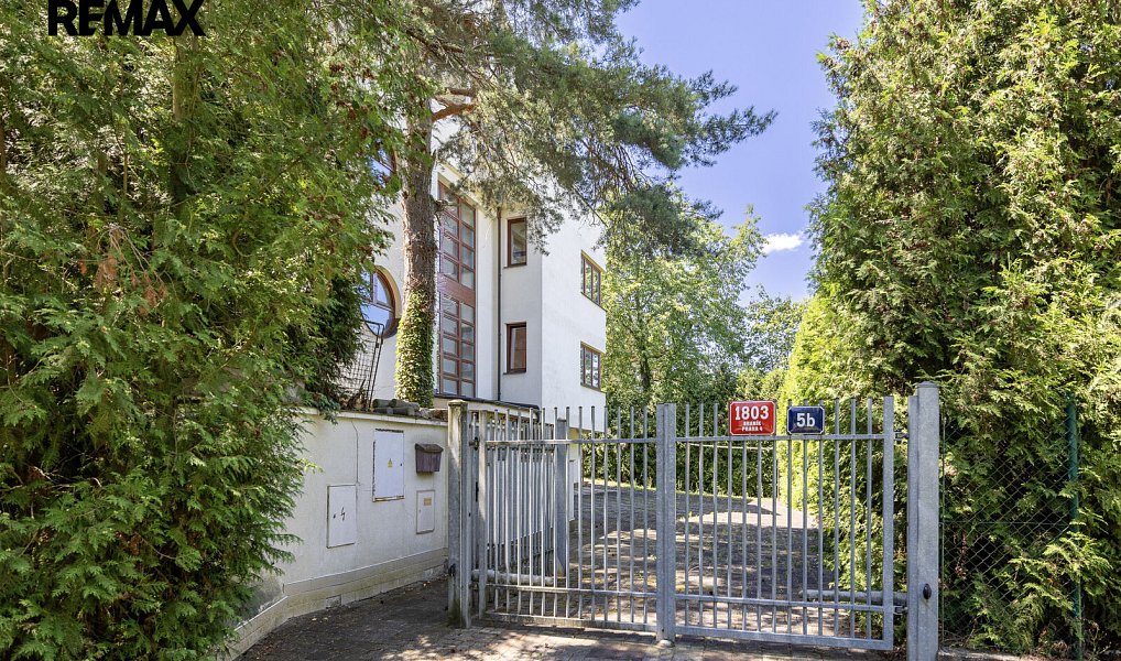 Prodej domu 358 m² s pozemkem 1 101 m², Praha – náhled fotky 6