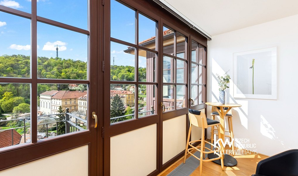 Prodej bytu 6+kk 231 m², Praha – náhled fotky 18