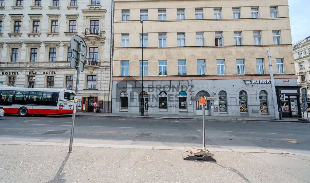 Pronájem obchodních prostor 101 m², Praha – náhled fotky 3