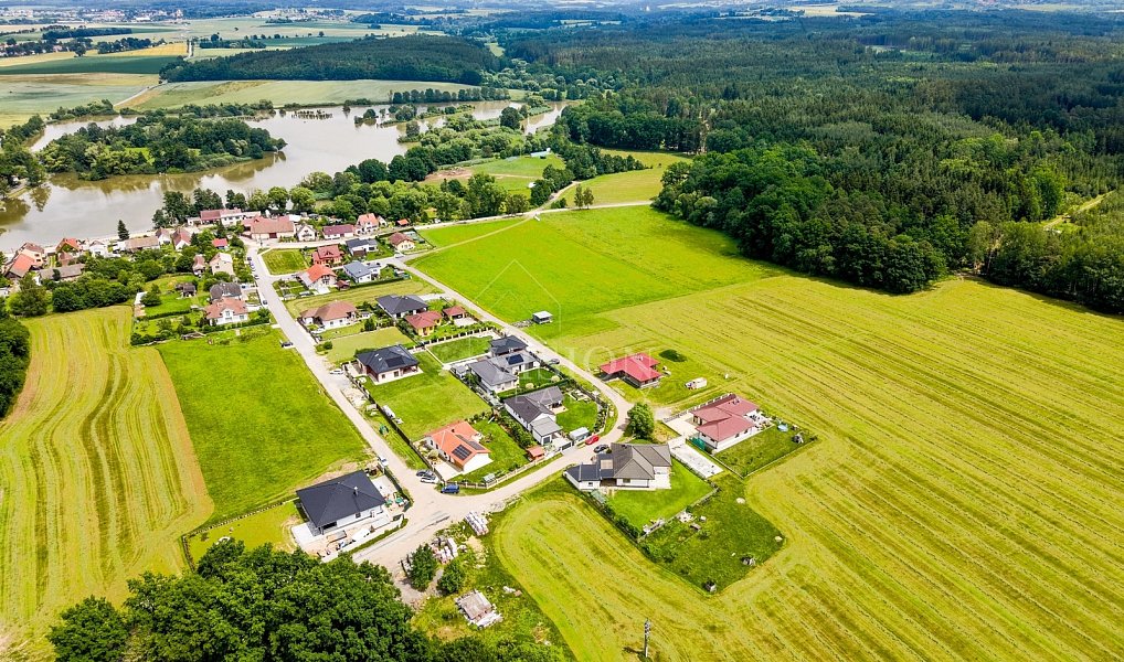 Prodej stavebního pozemku 1 116 m², Turovec – náhled fotky 12